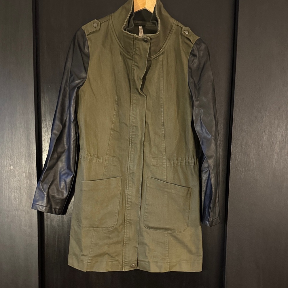 Utility Jacket - Picture 1 of 4